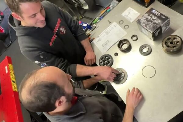 Fabbris Moto Officina Moto a Verona specializzata in preparazioni, tagliandi, sospensioni, cambio gomme e molto altro...